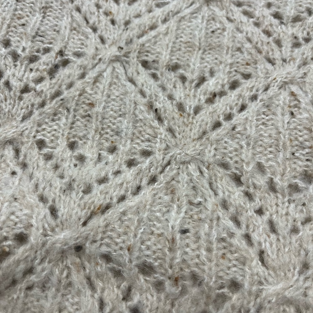 Old Navy Ruffle Sleeve Neutral Oatmeal Knit Sweater size XL Adorable - Picture 7 of 11